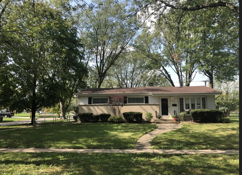 430 N Lincoln Avenue Property Photo 1