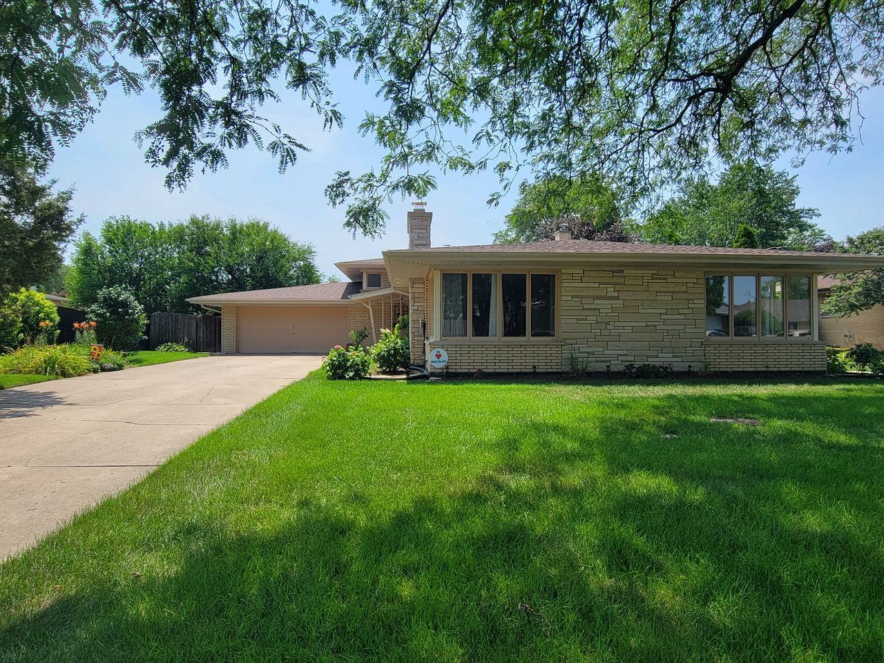 6715 W Wyandot Drive Property Photo 1