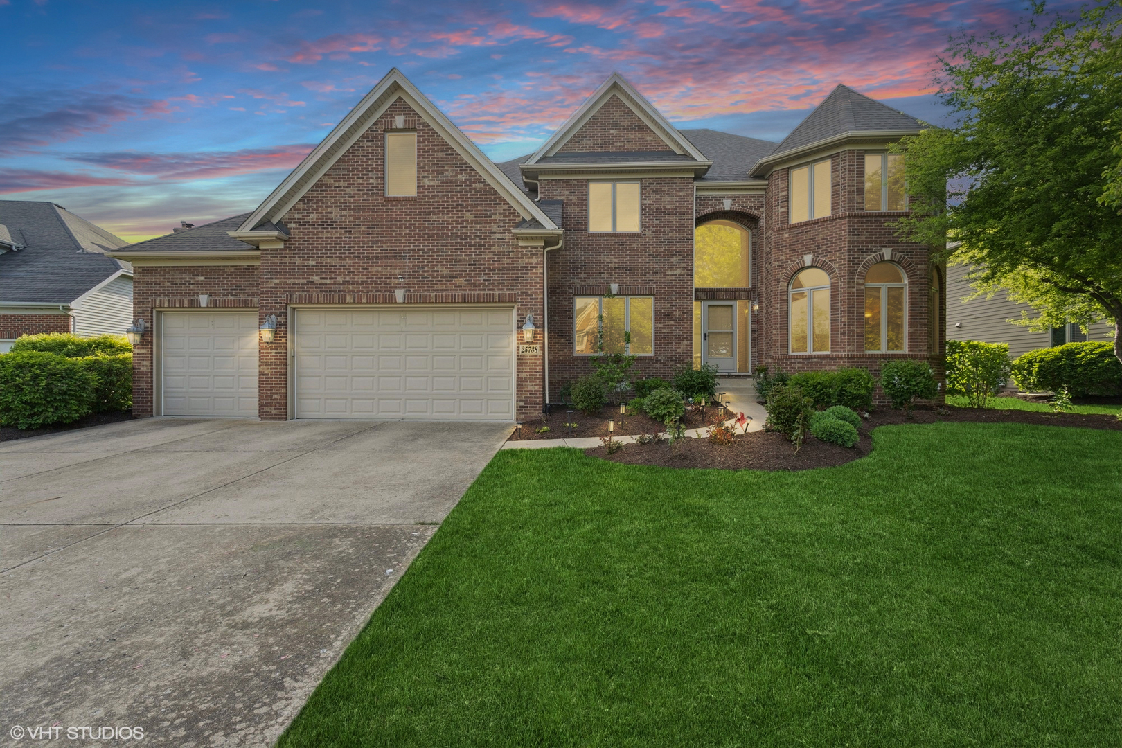 25738 W Sunnymere Drive Property Photo 1