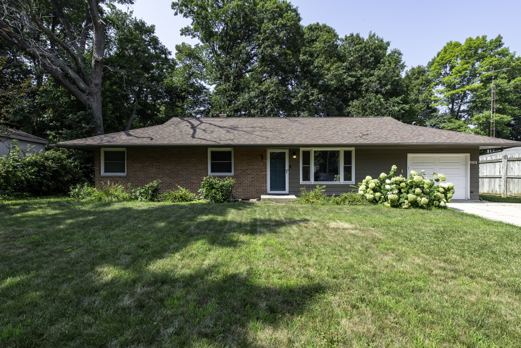 41616 E Ravine Drive Property Photo 1