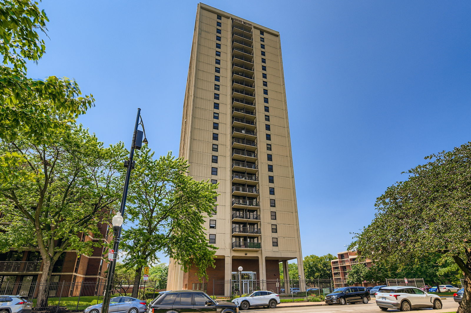 3001 S Michigan Avenue 1305