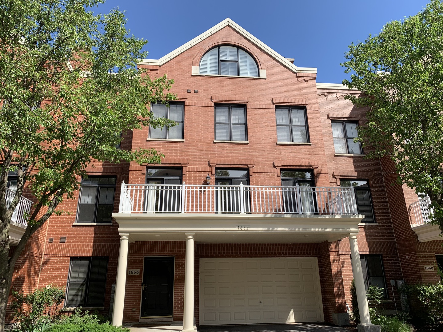 1855 Admiral Court Property Photo 1