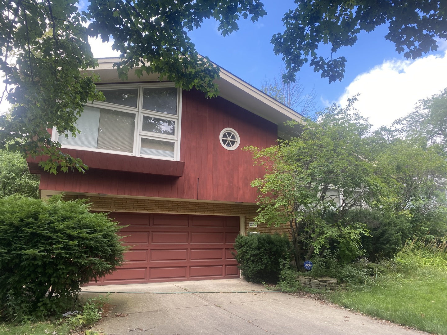 9010 Keeler Avenue Property Photo 1