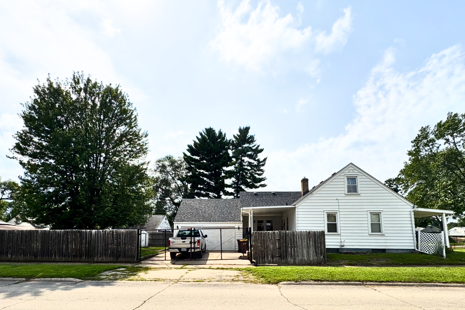 1602 Pierce Ave Property Photo 1
