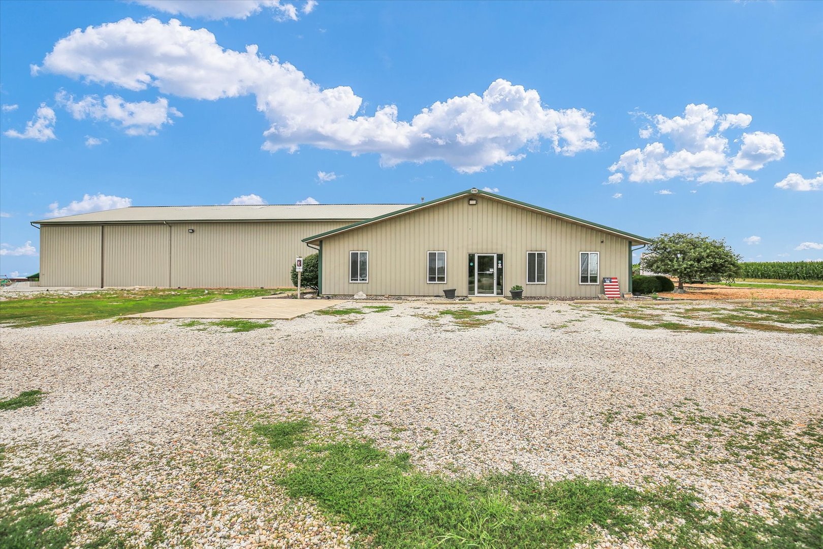 1069 County Road 900 Property Photo 1