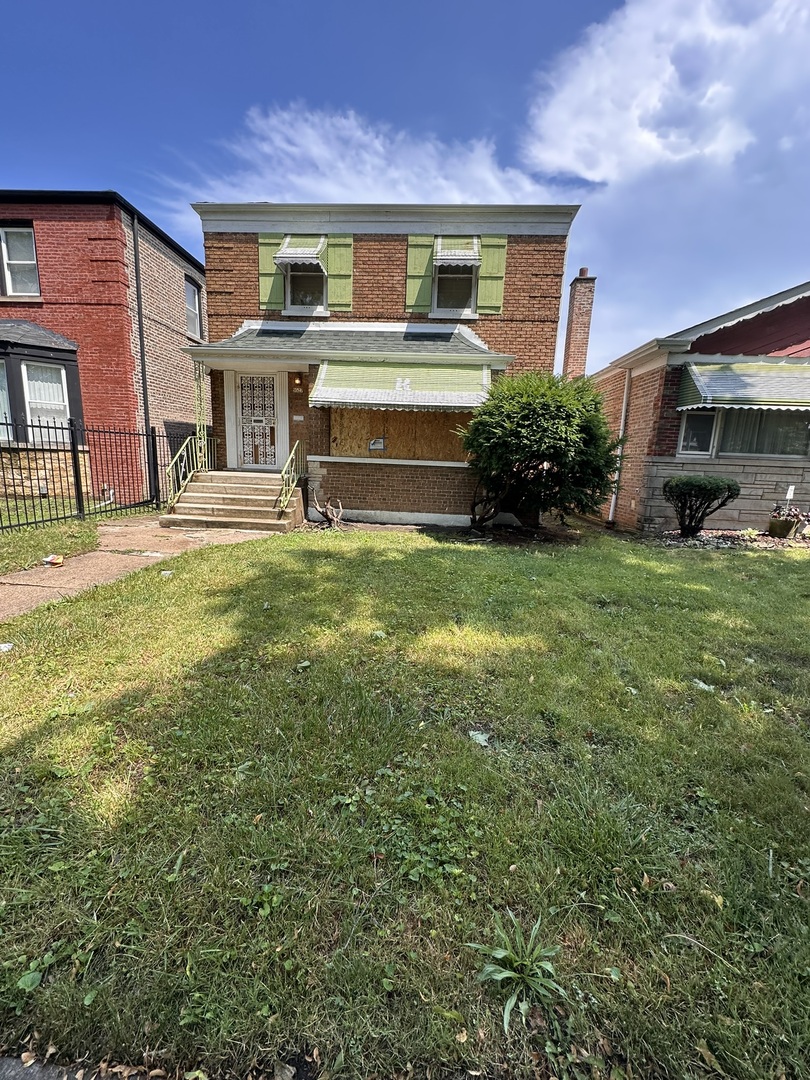 9527 S Woodlawn Avenue Property Photo 1