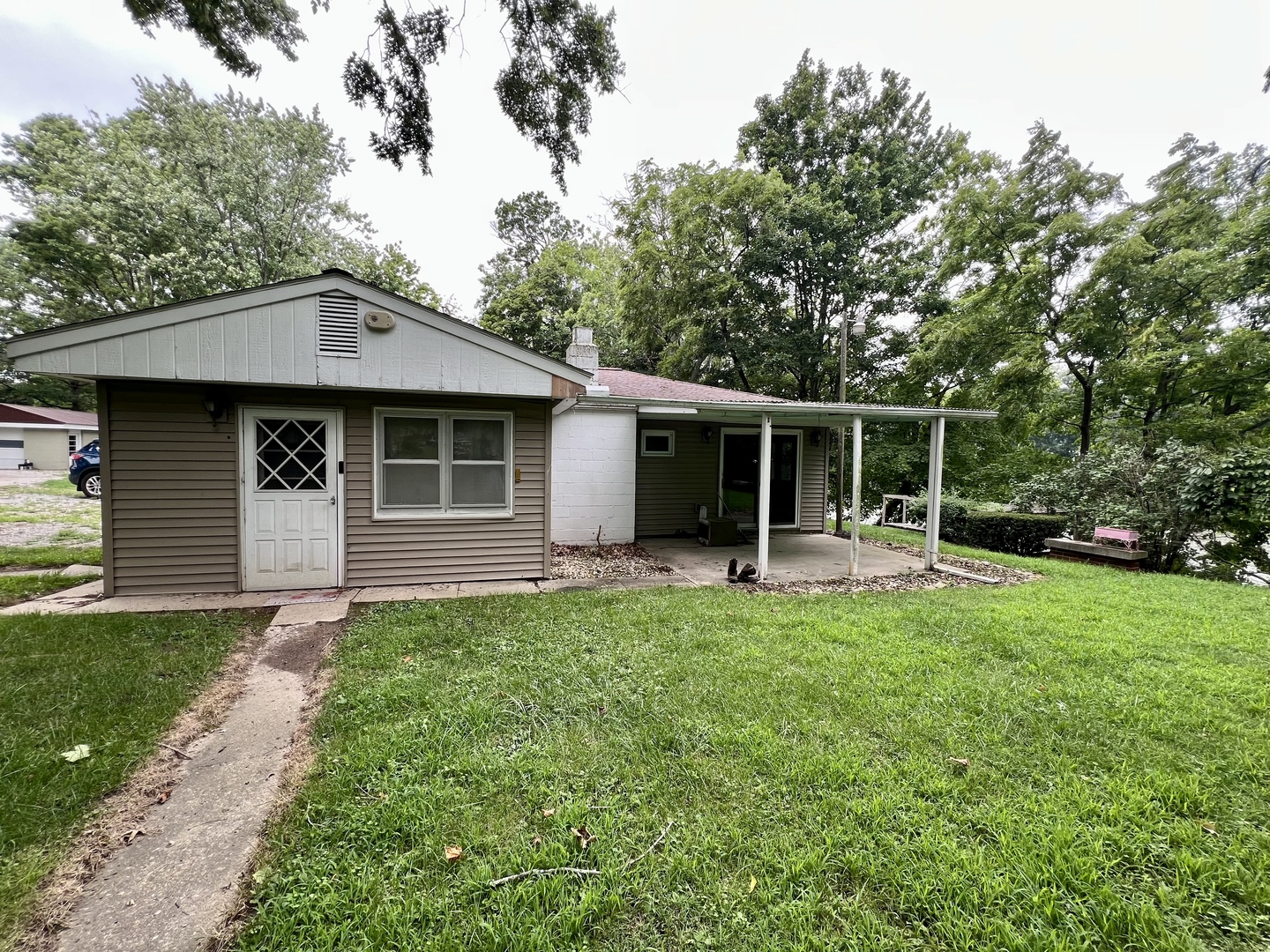509 Lakeshore Drive Property Photo 2