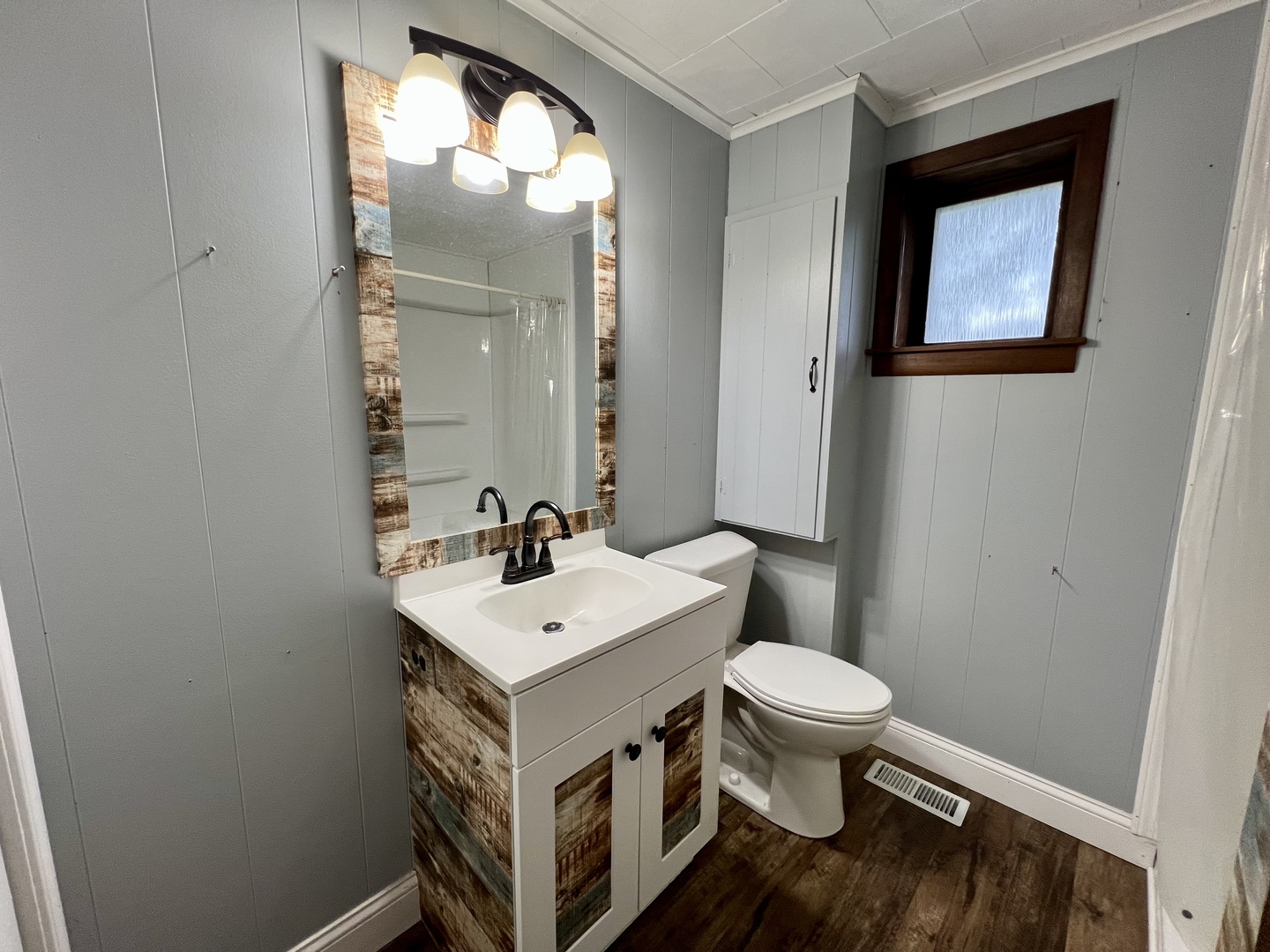 509 Lakeshore Drive Property Photo 25