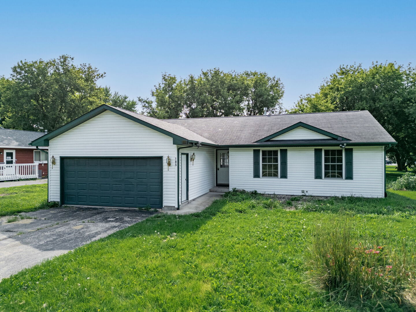105 Rockaway Court Property Photo 1