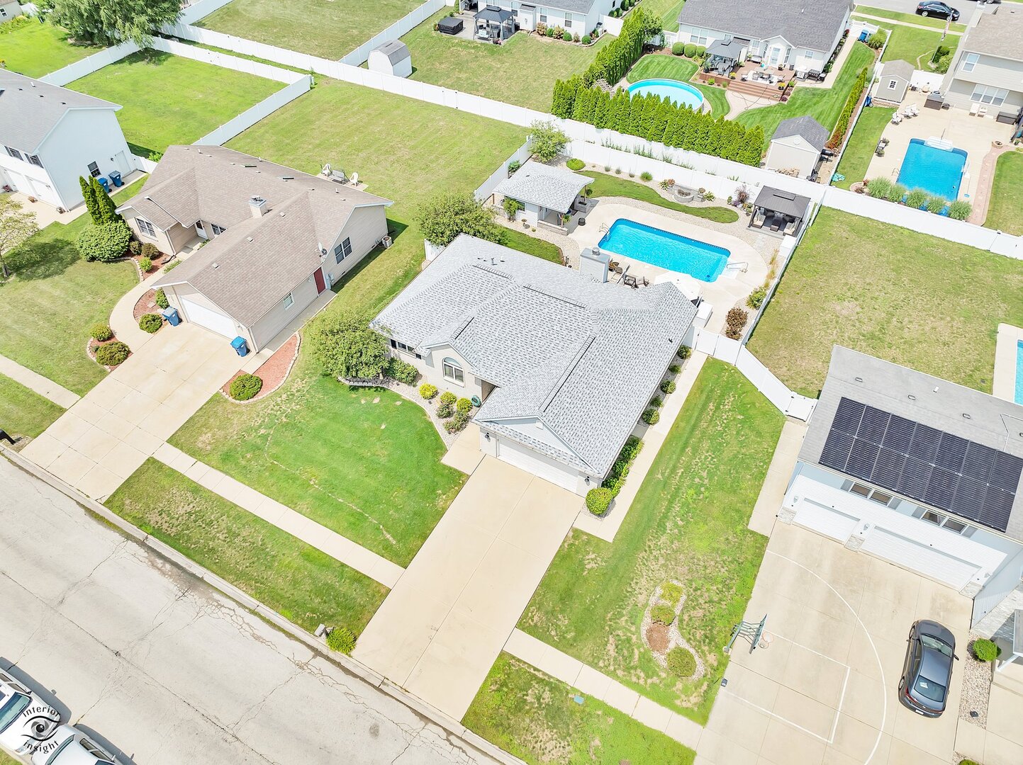 905 Magnolia Drive Property Photo 1