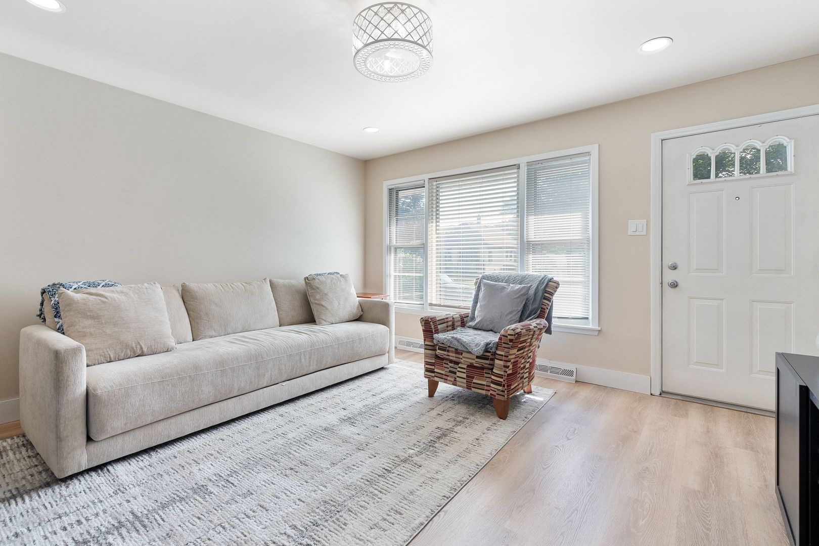 9808 Normandy Avenue Property Photo 5