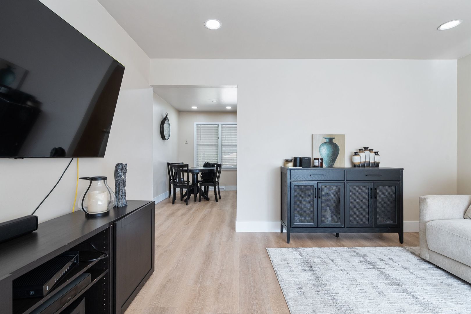 9808 Normandy Avenue Property Photo 6