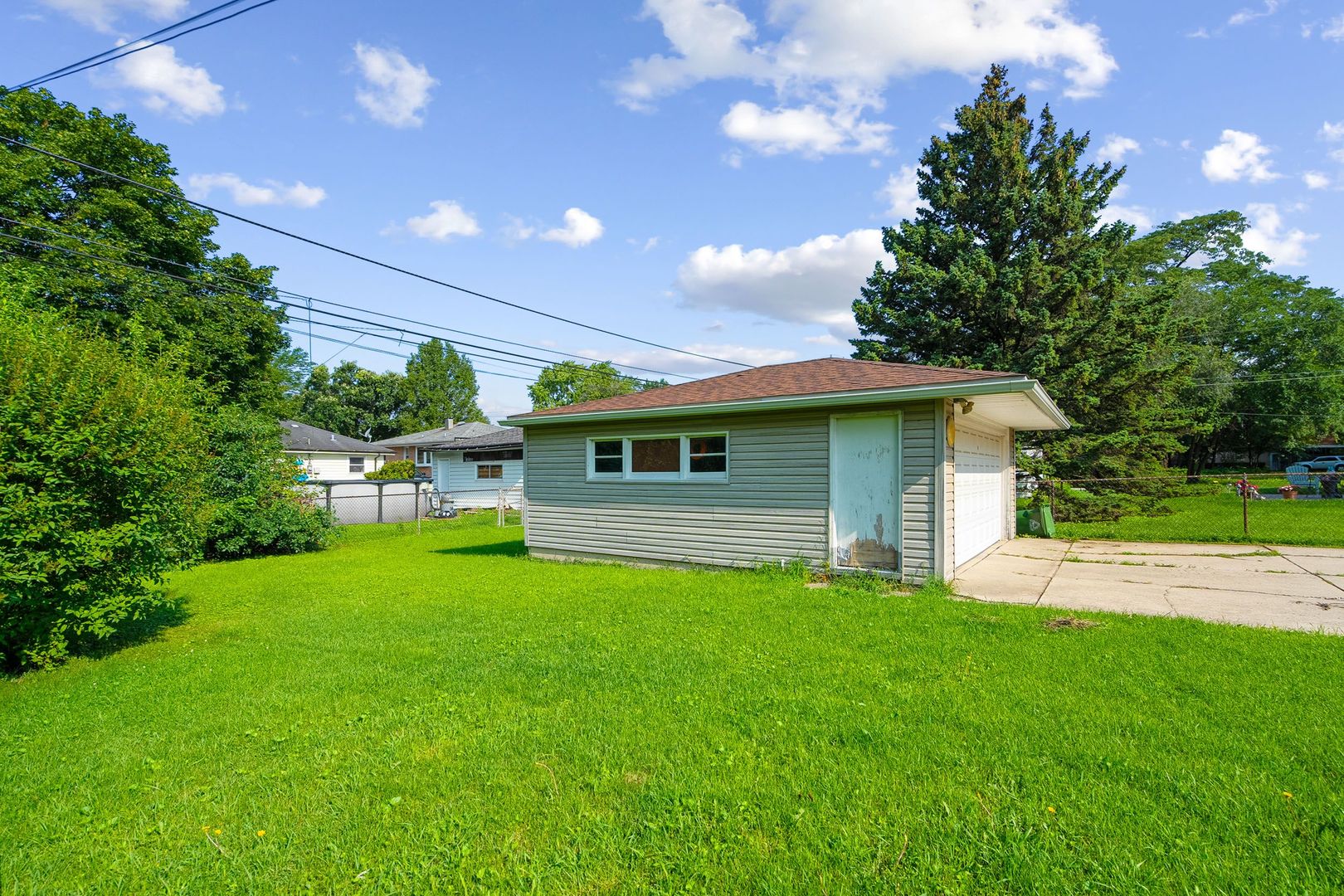 9808 Normandy Avenue Property Photo 17