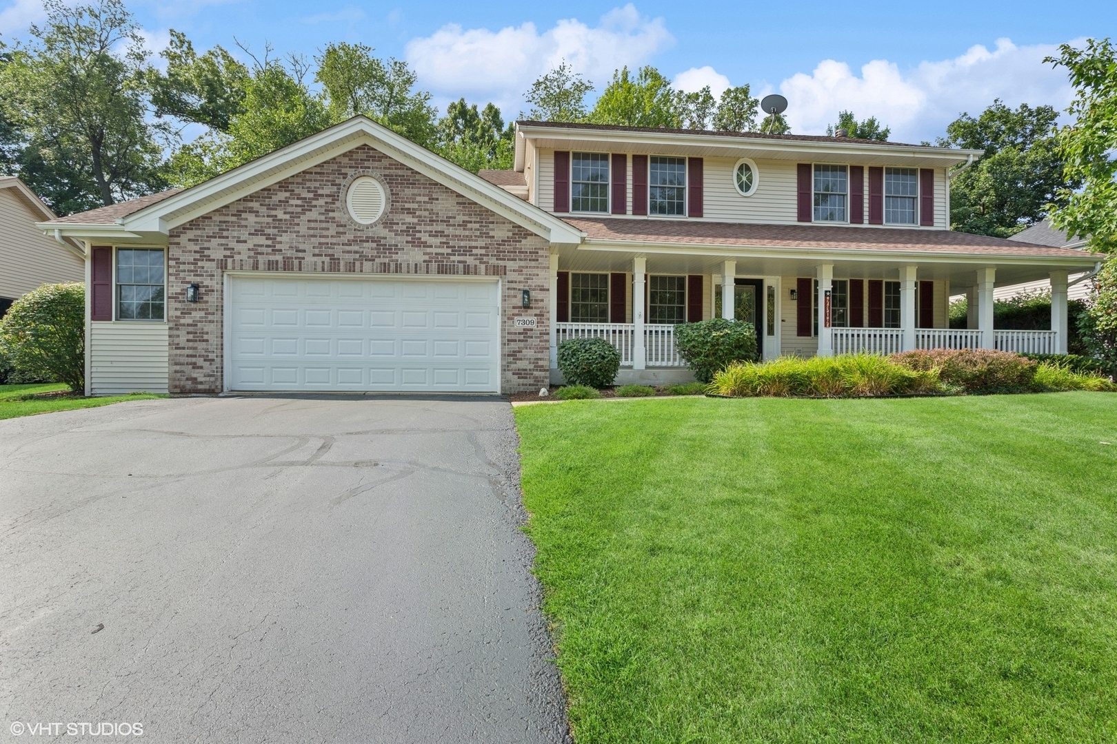7309 Vanista Court Property Photo 1