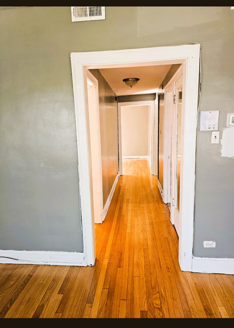 7918 S Calumet Avenue Property Photo 9