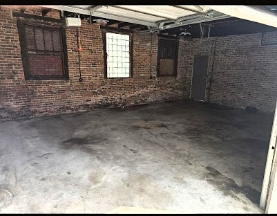 7918 S Calumet Avenue Property Photo 31