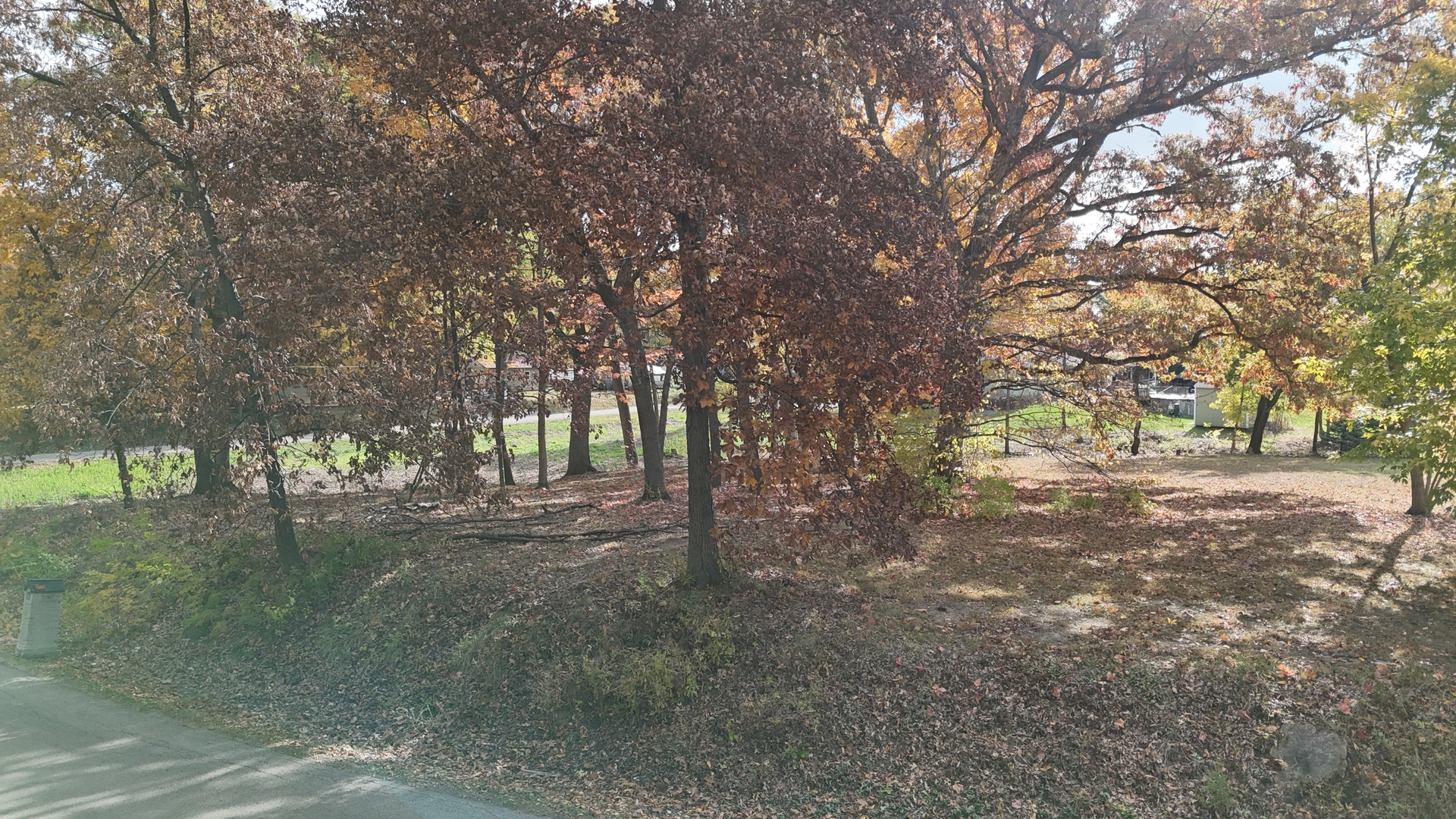 867 & 868 Lake Holiday Drive Property Photo 1