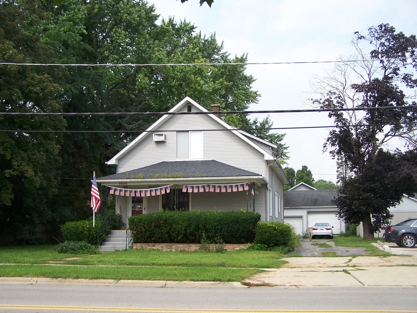 1005 N Green Street Property Photo 1