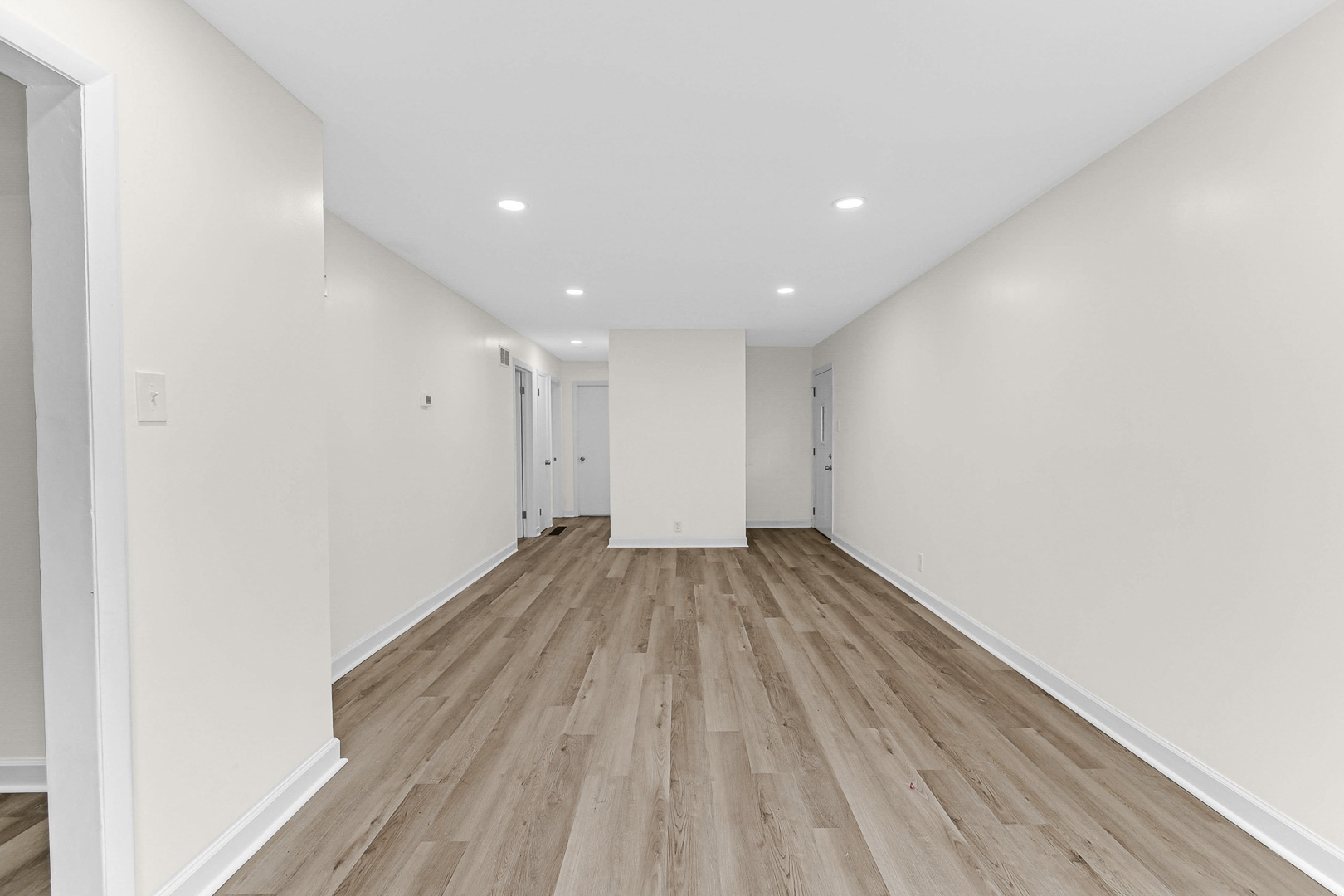 16840 Bulger Avenue Property Photo 4