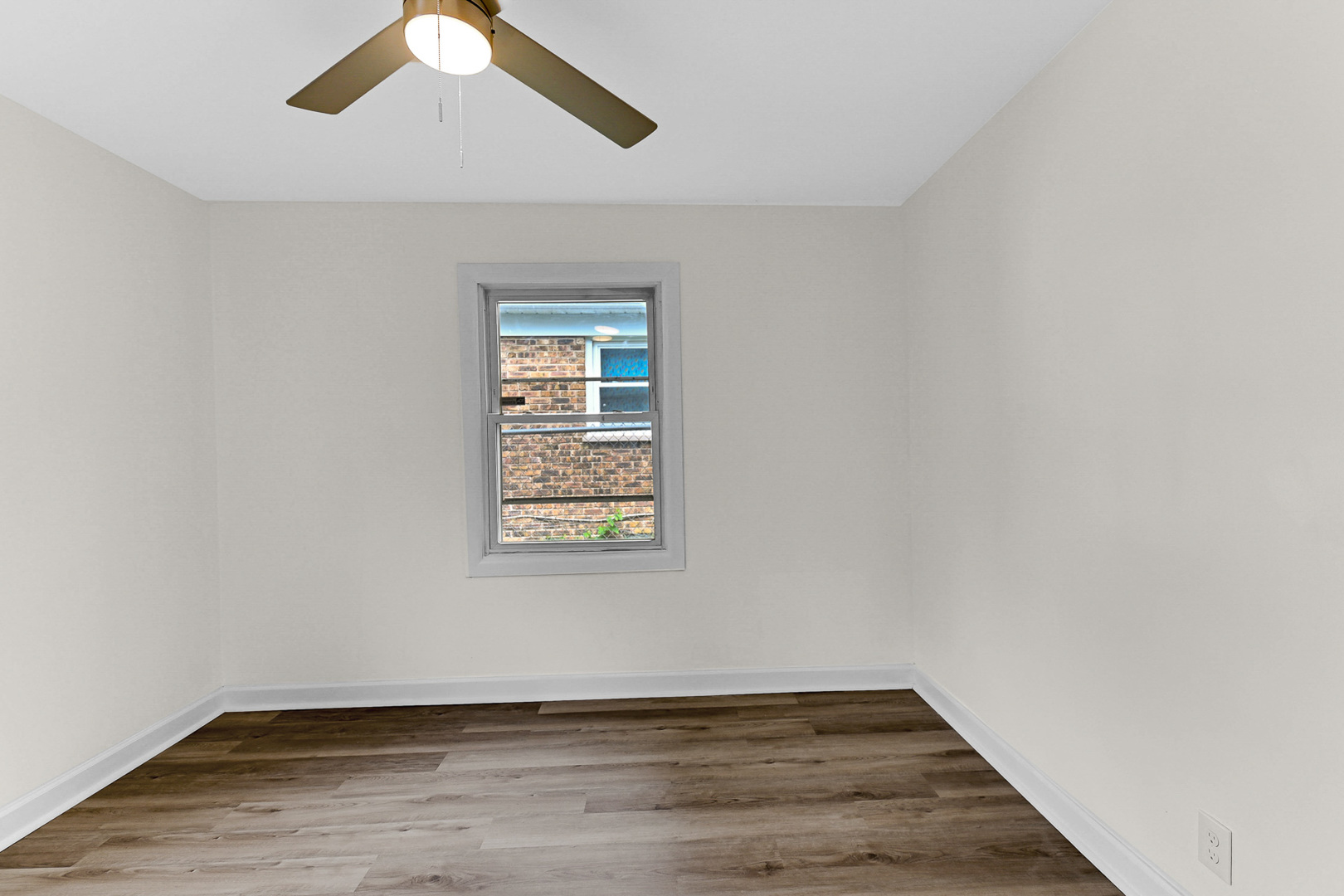 16840 Bulger Avenue Property Photo 10