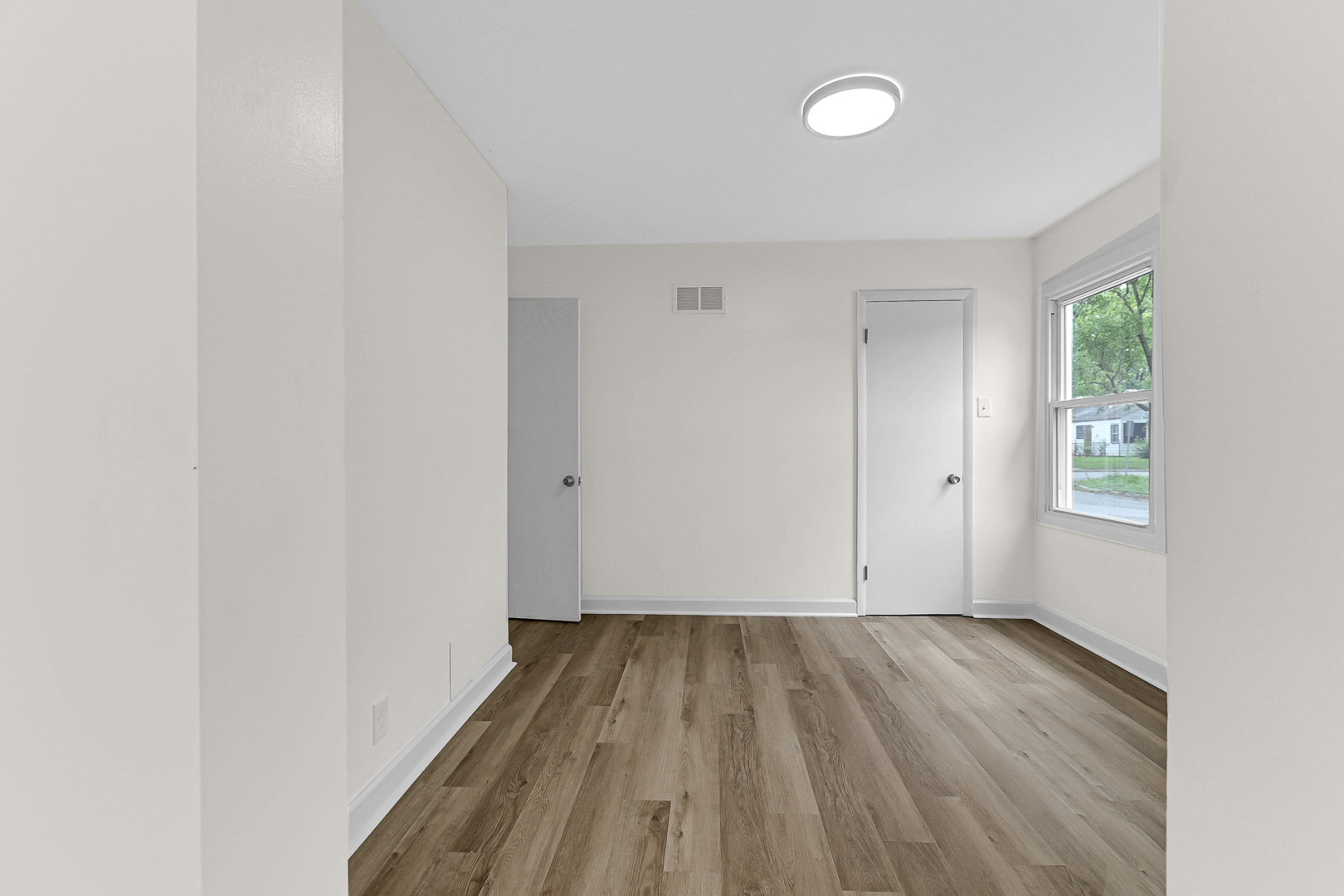 16840 Bulger Avenue Property Photo 13