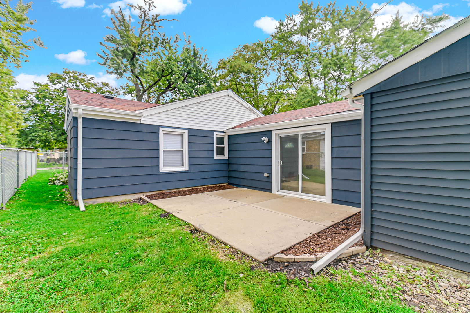16840 Bulger Avenue Property Photo 15