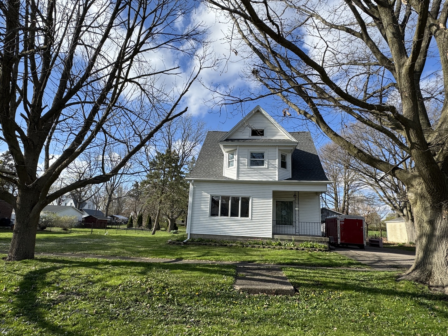 428 W Cherry Street
