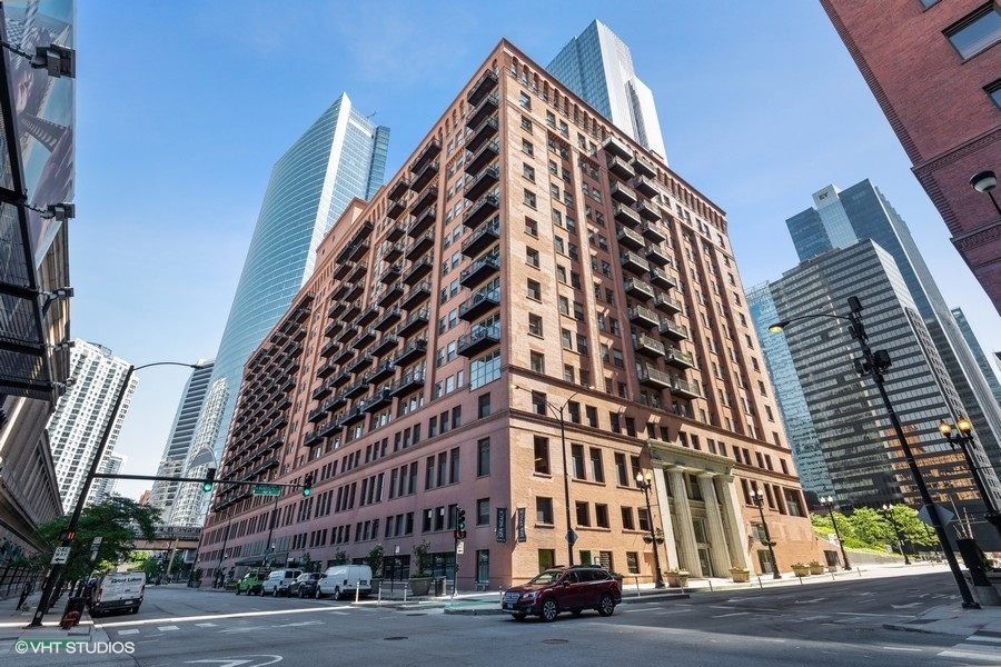 165 N Canal Street 726 Property Photo 1