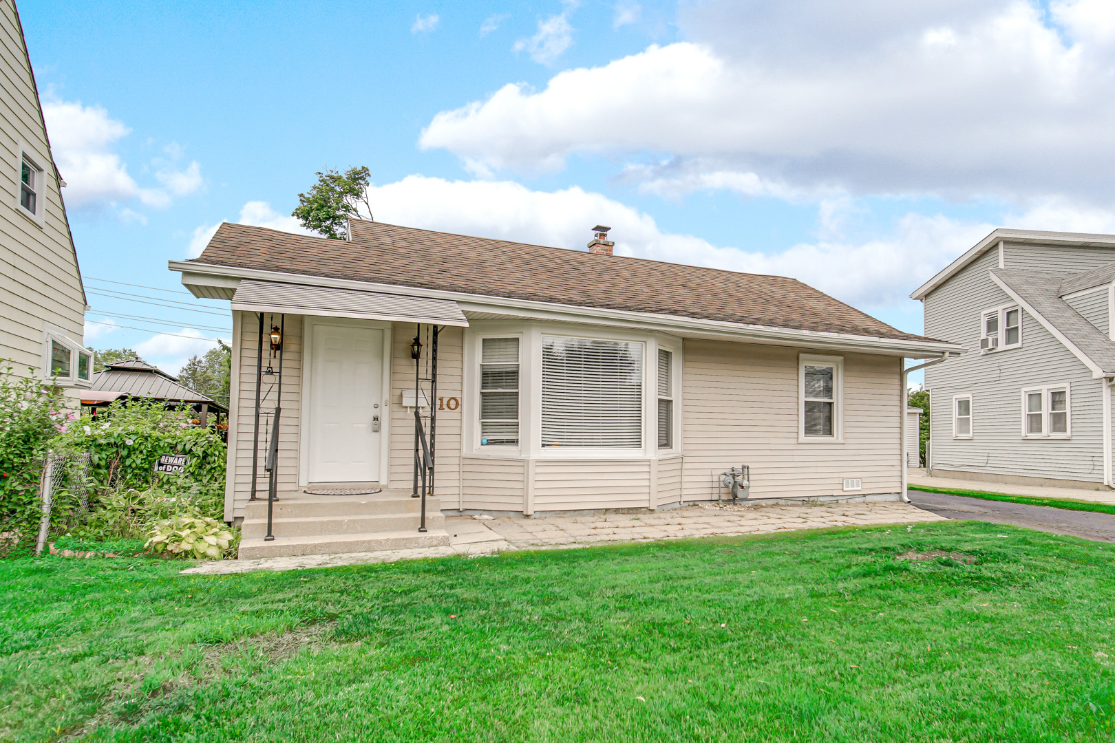 10 E Belle Drive Property Photo 1