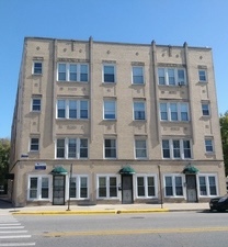 500 1/2 Des Plaines Avenue G Property Photo 1