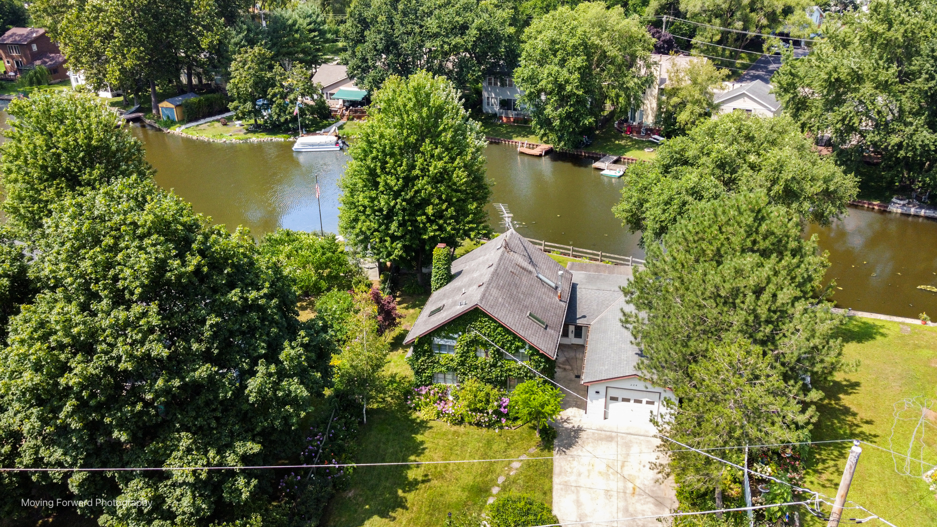 224 Channel Dr Property Photo 1