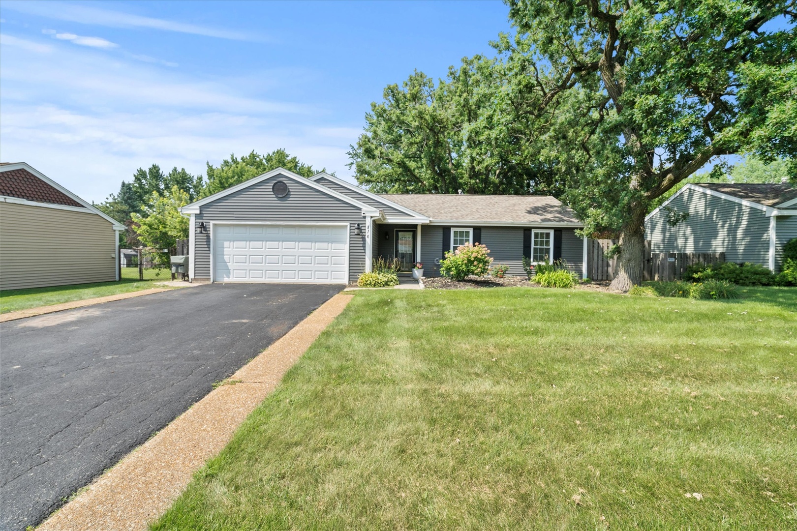 874 Plymouth Lane Property Photo 1