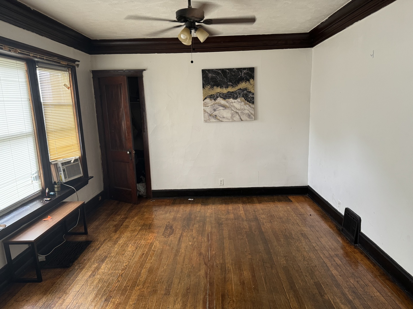 5758 S Honore Street Property Photo 12