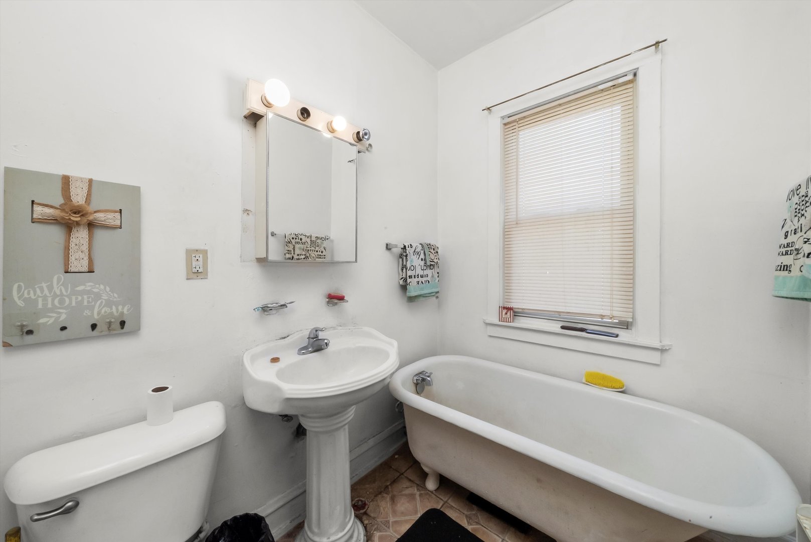 5758 S Honore Street Property Photo 15