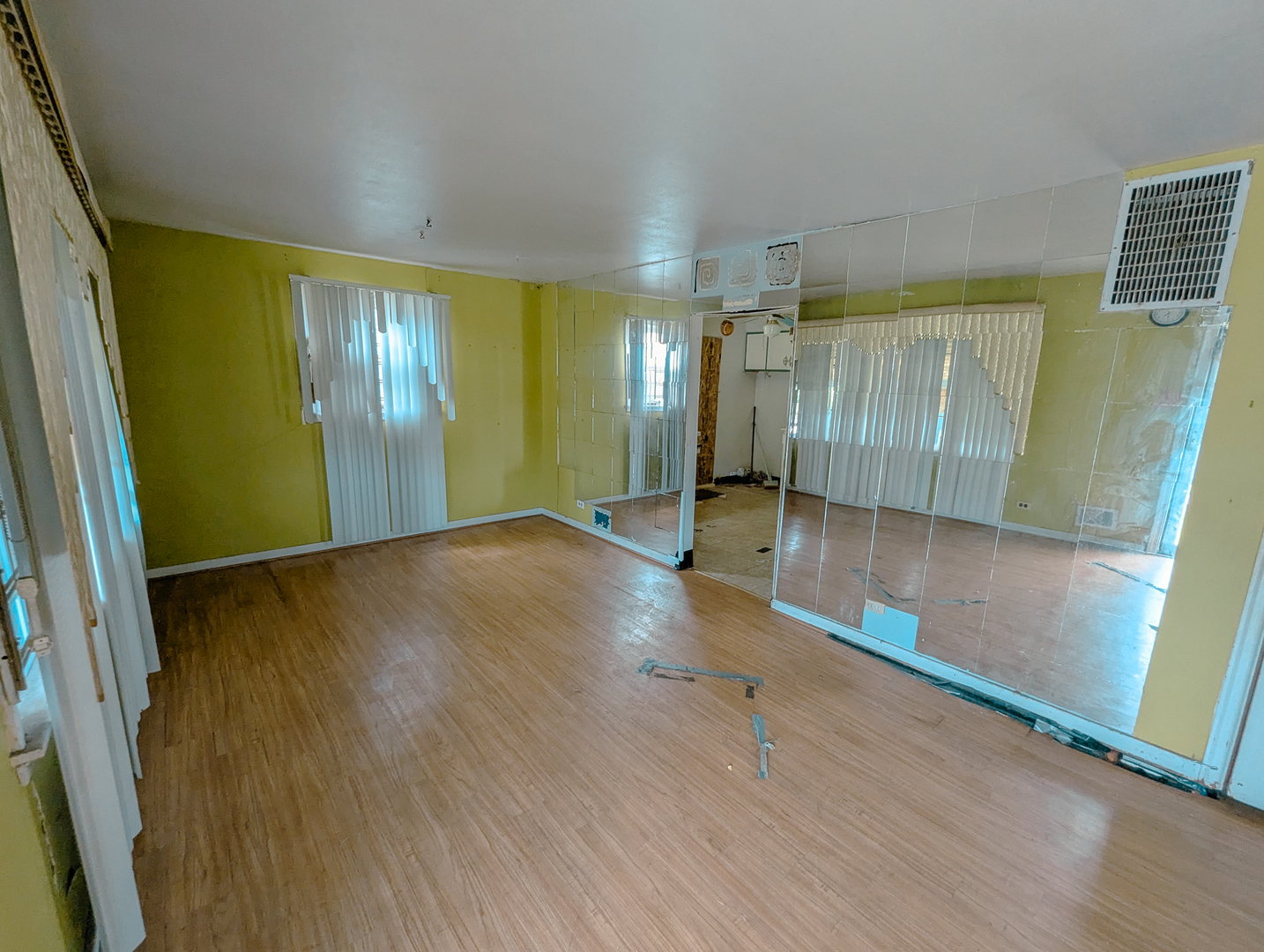 14502 Kentucky Avenue Property Photo 7