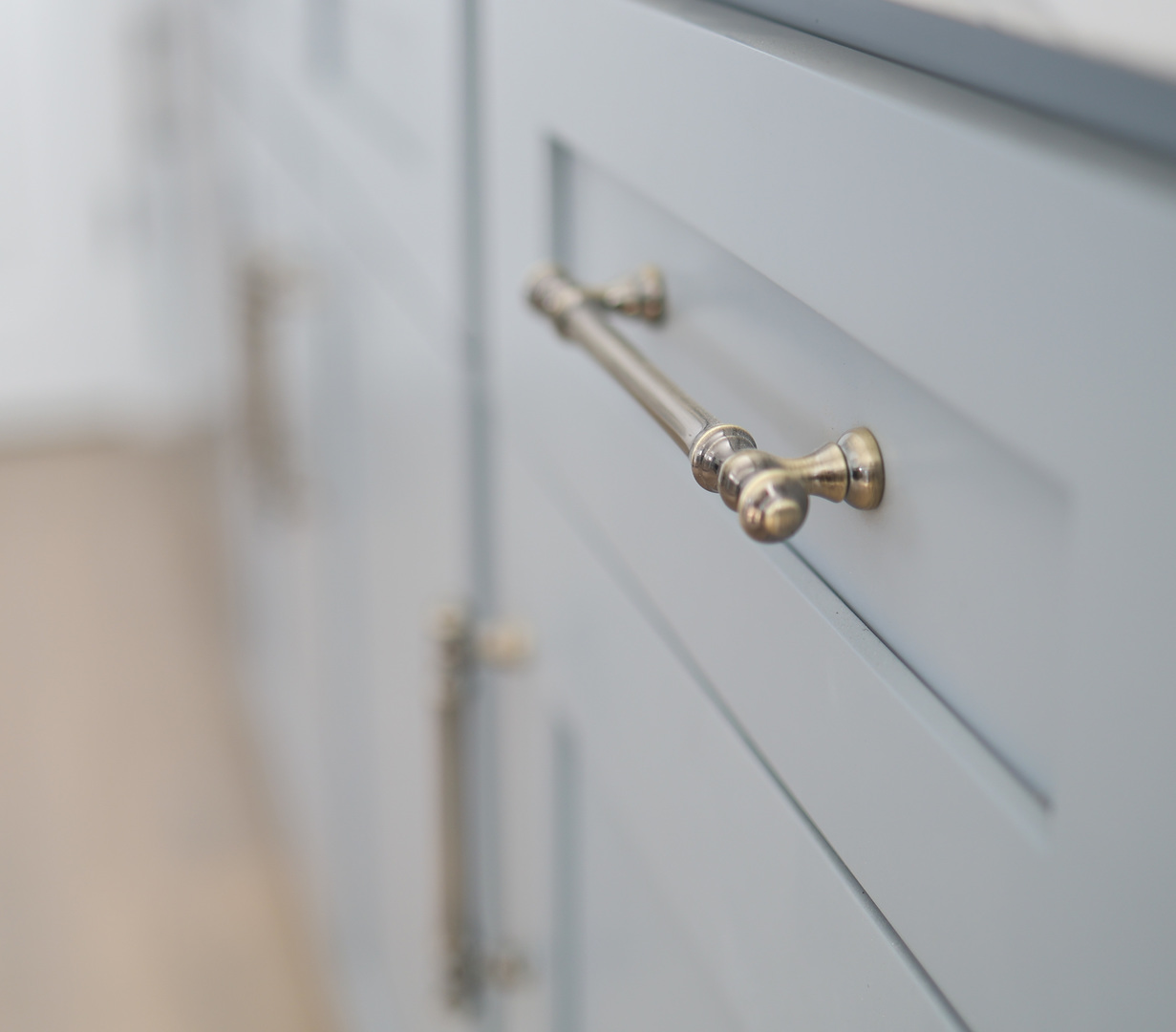 9451 S Lawndale Avenue Property Photo 6