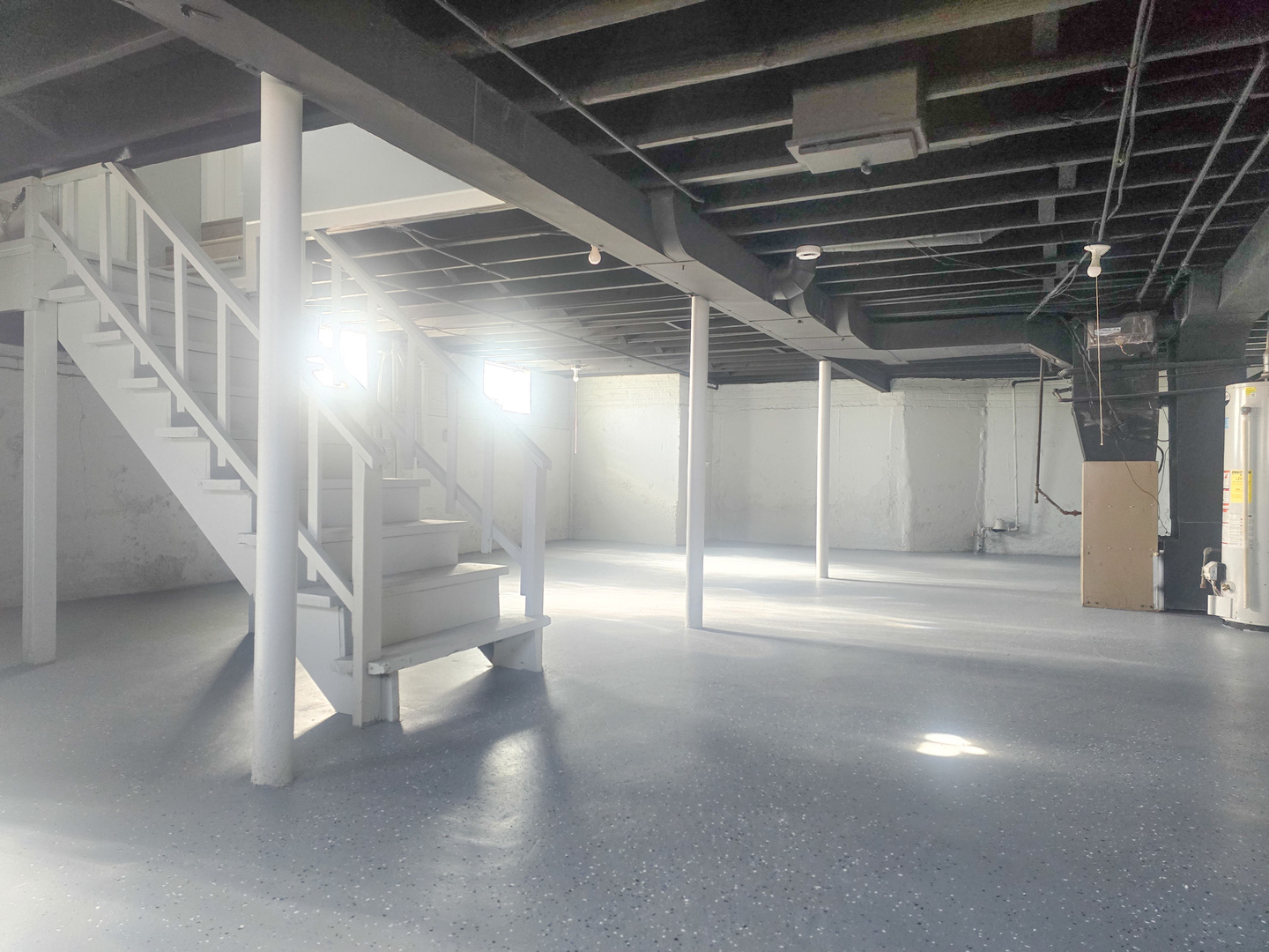 9451 S Lawndale Avenue Property Photo 12