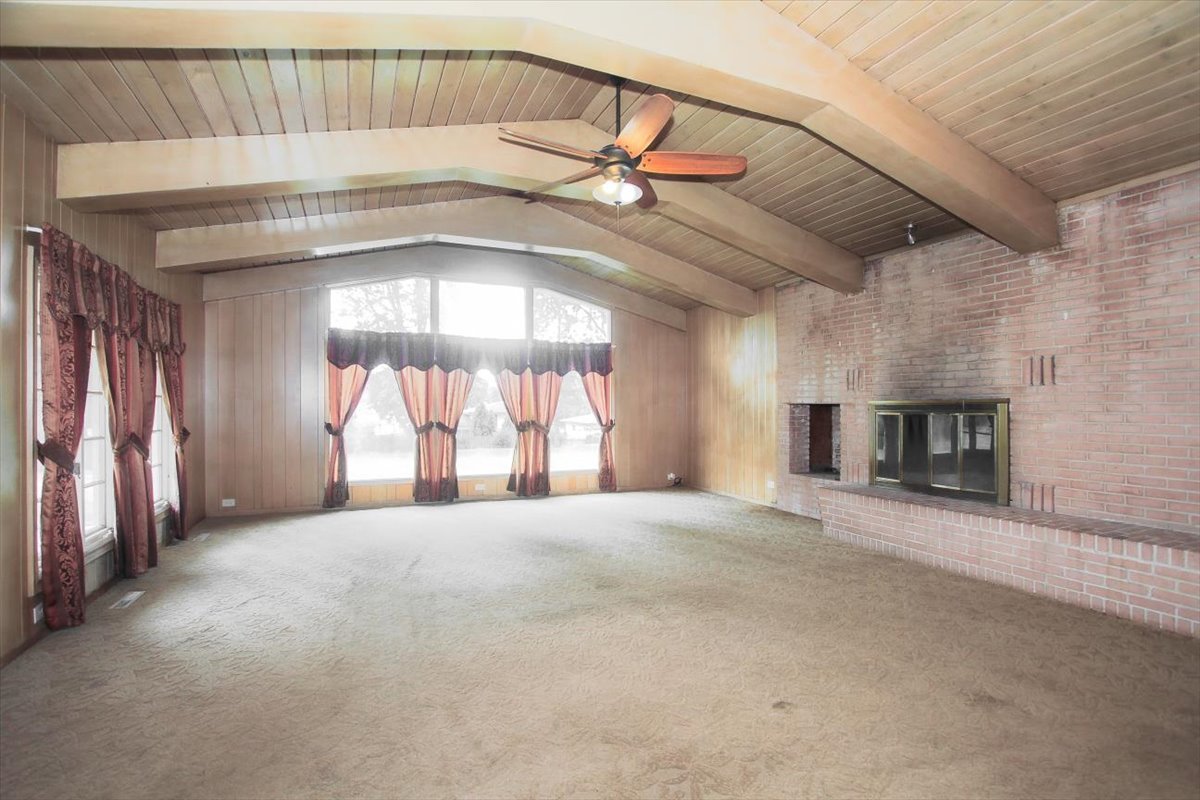 701 W Stearns Road Property Photo 5
