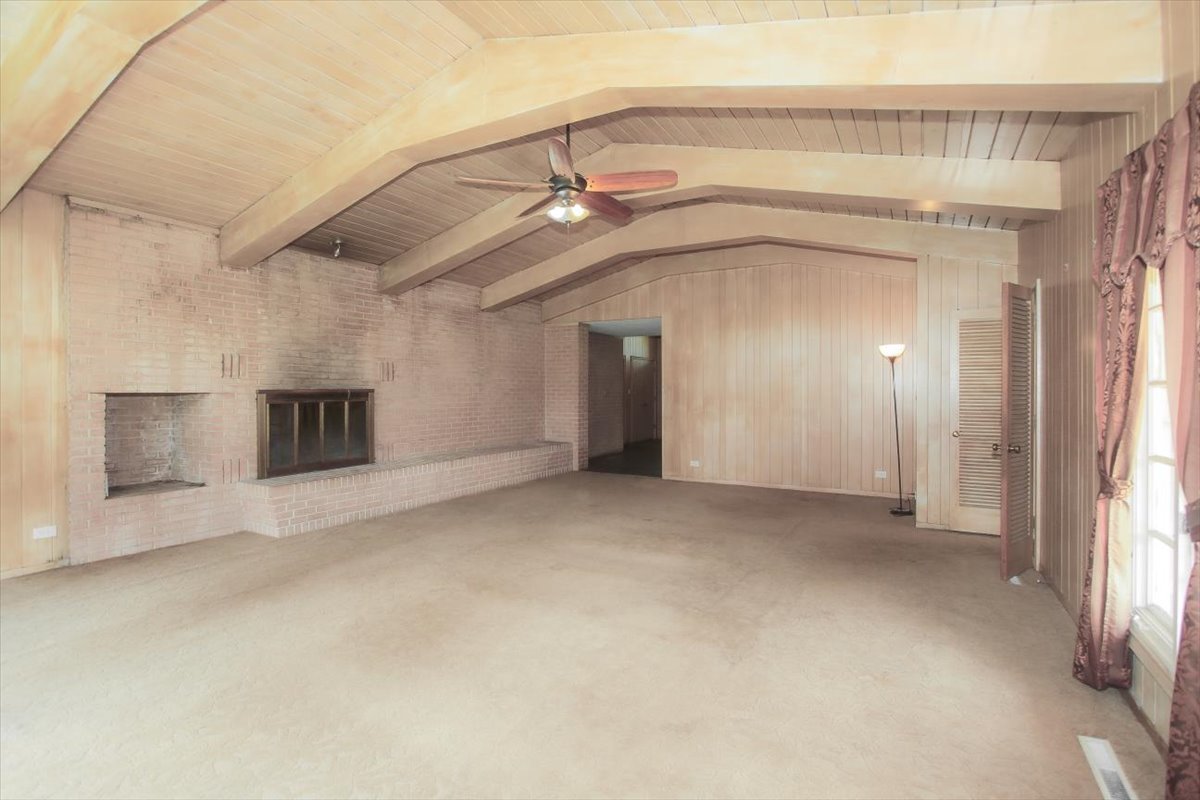 701 W Stearns Road Property Photo 6