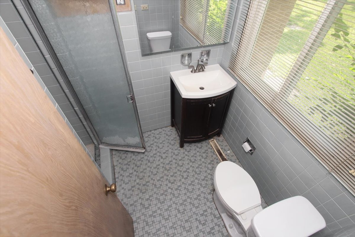 701 W Stearns Road Property Photo 22