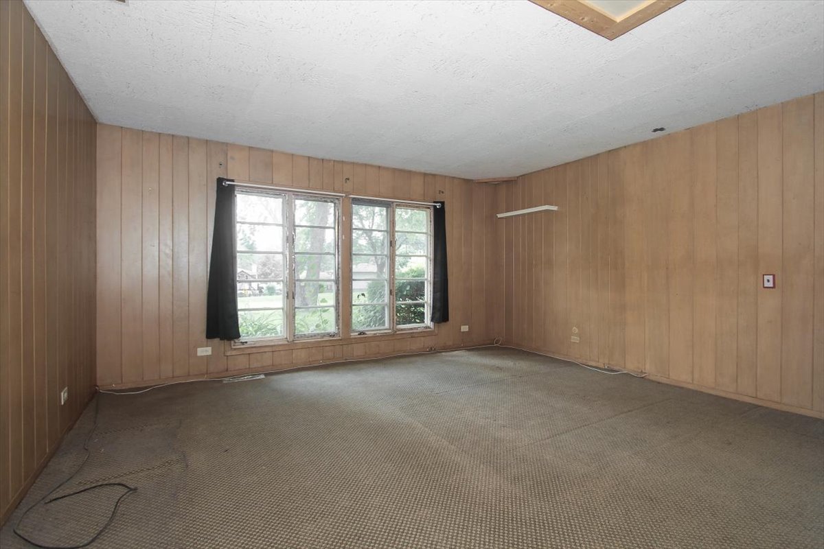 701 W Stearns Road Property Photo 26