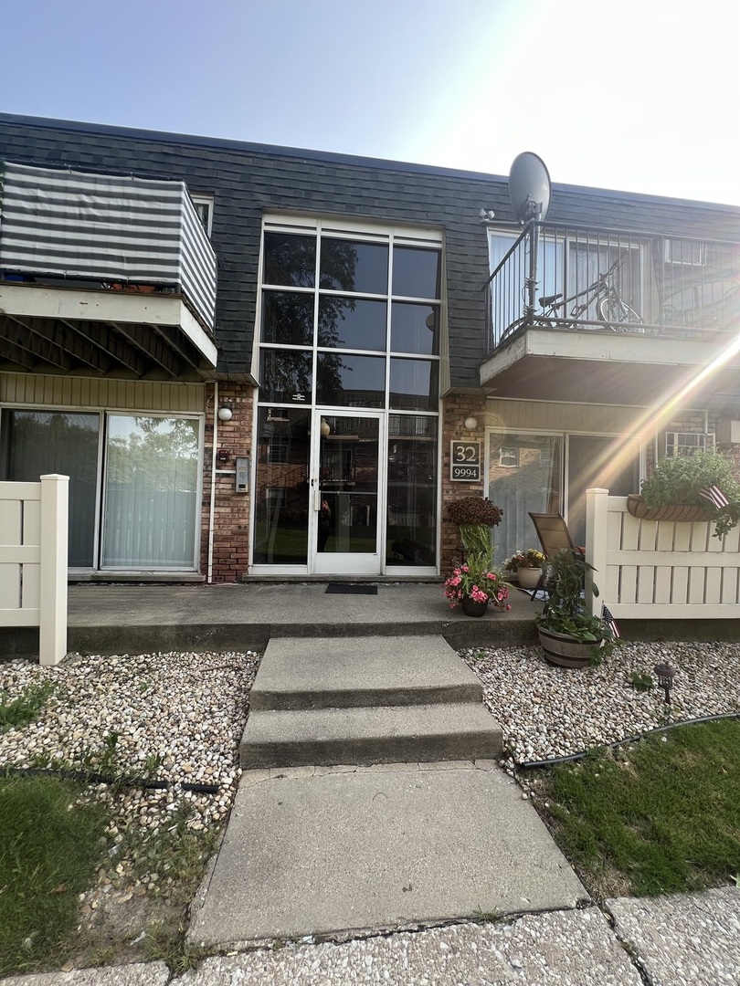 9994 S 84th Ter Property Photo 1