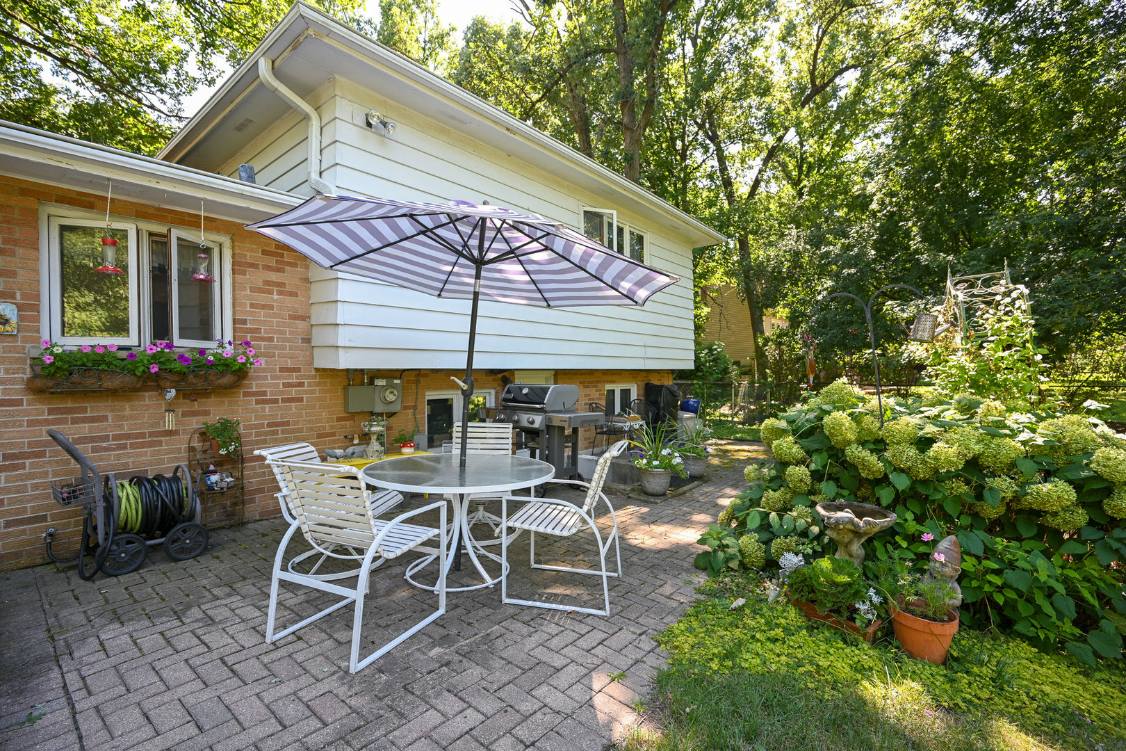 28w266 Hillview Avenue Property Photo 25