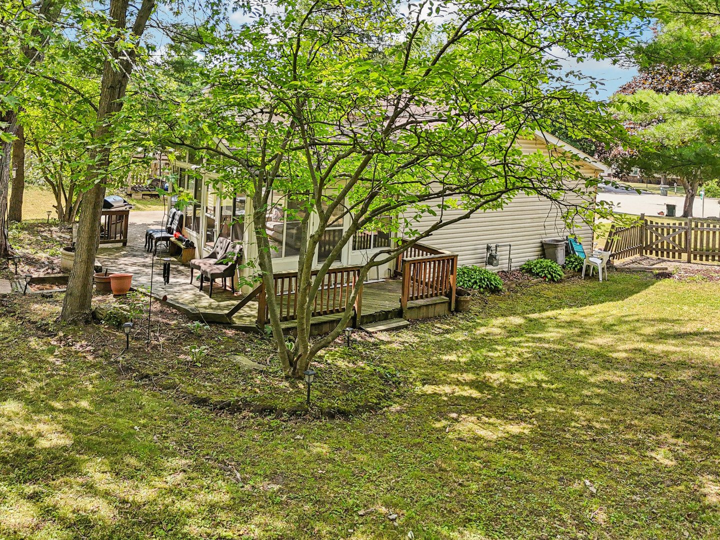 710 Greenbriar Lane Property Photo 29