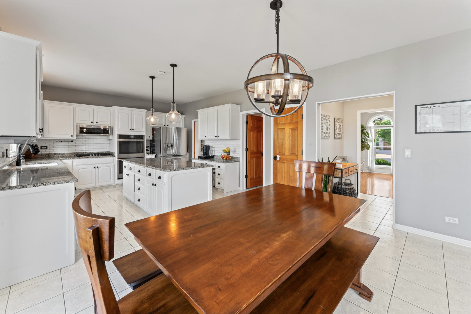 1063 Parkview Circle Property Photo 7