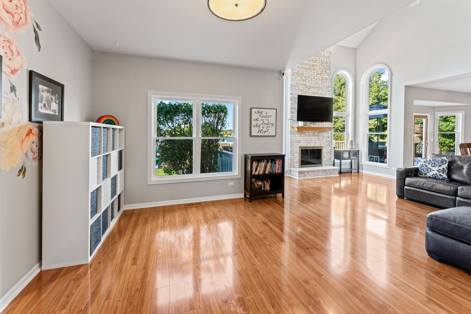 1063 Parkview Circle Property Photo 12