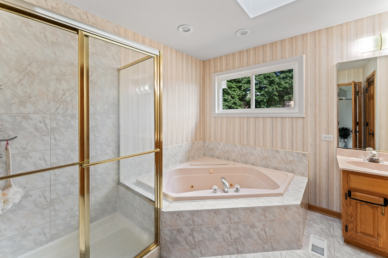 1063 Parkview Circle Property Photo 19