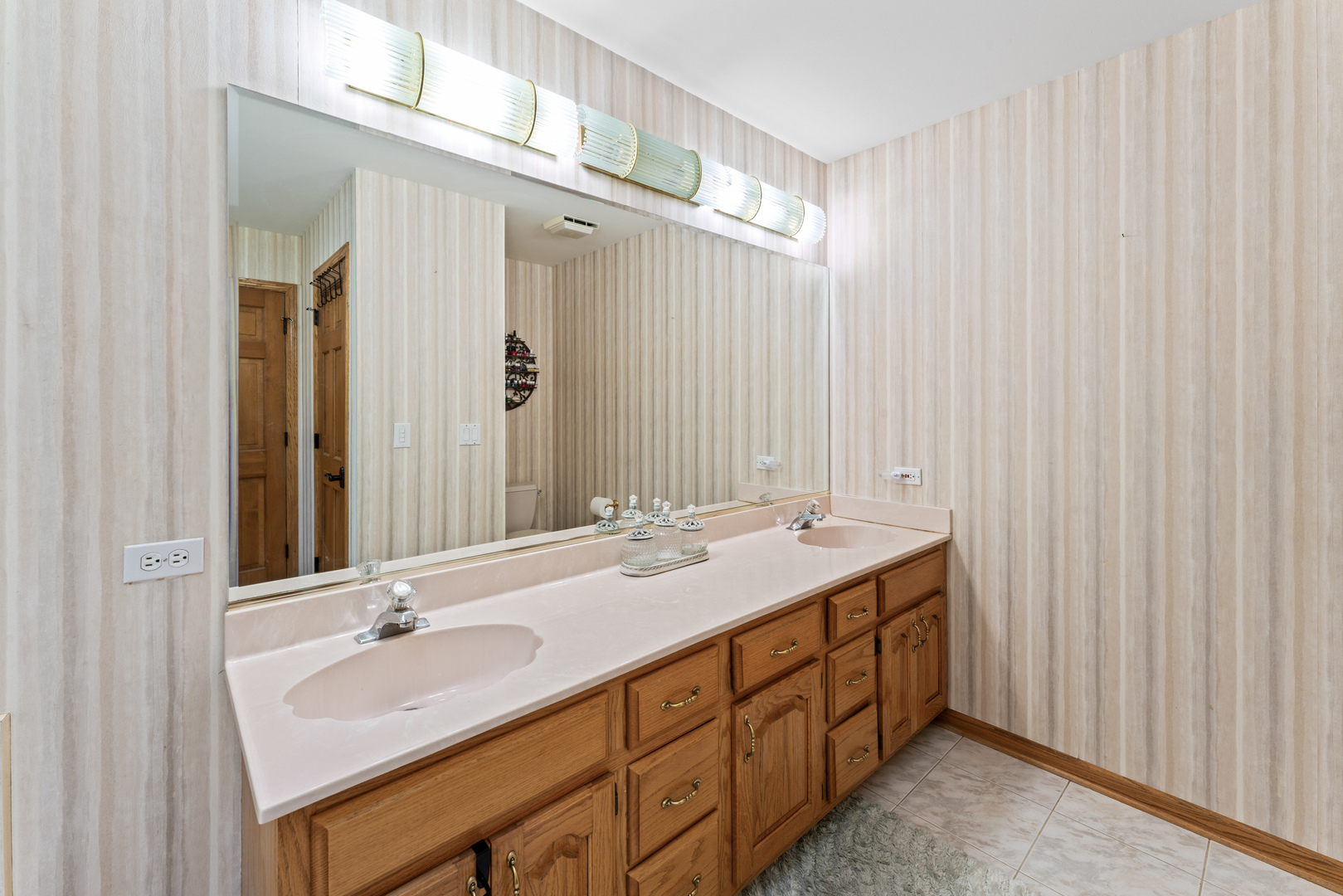 1063 Parkview Circle Property Photo 20