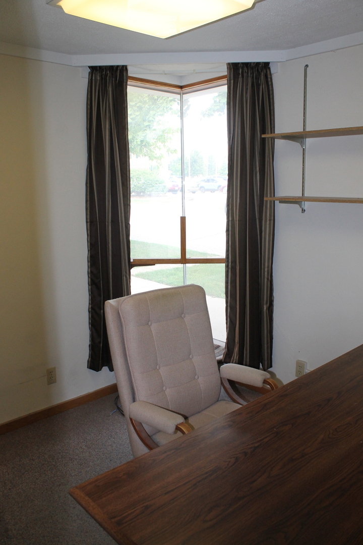 129 E Locust Street Property Photo 14