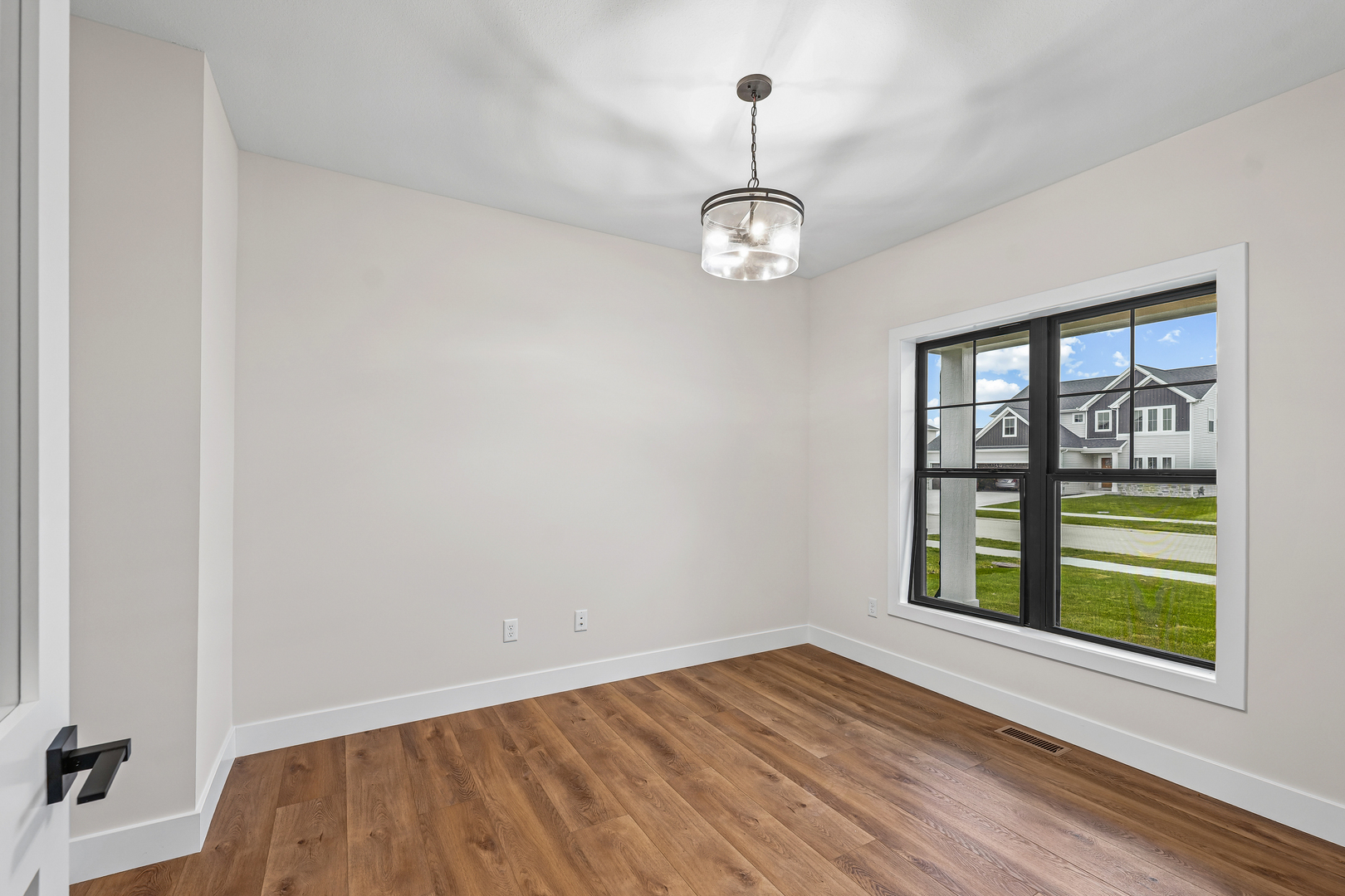 407 Harpers Ferry Property Photo 13